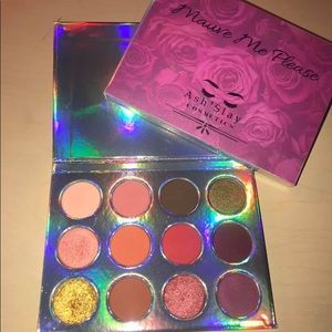 Eyeshadow Palette(Mauve Me Please)